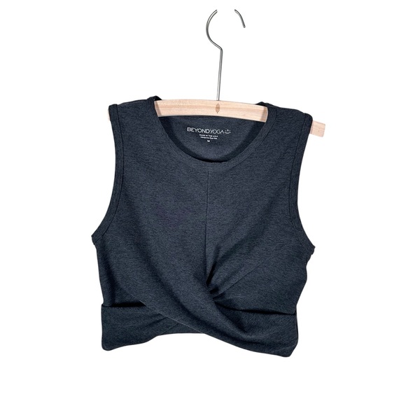BEYOND YOGA Twist Bralette in charcoal - Picture 6 of 6
